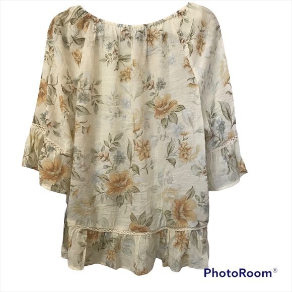 🛍Zac and Rachel Floral Top - Picture 2 of 6